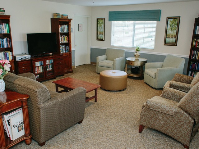 REGENCY FALLBROOK - Assisted Living Home photo 5 in FALLBROOK, CA